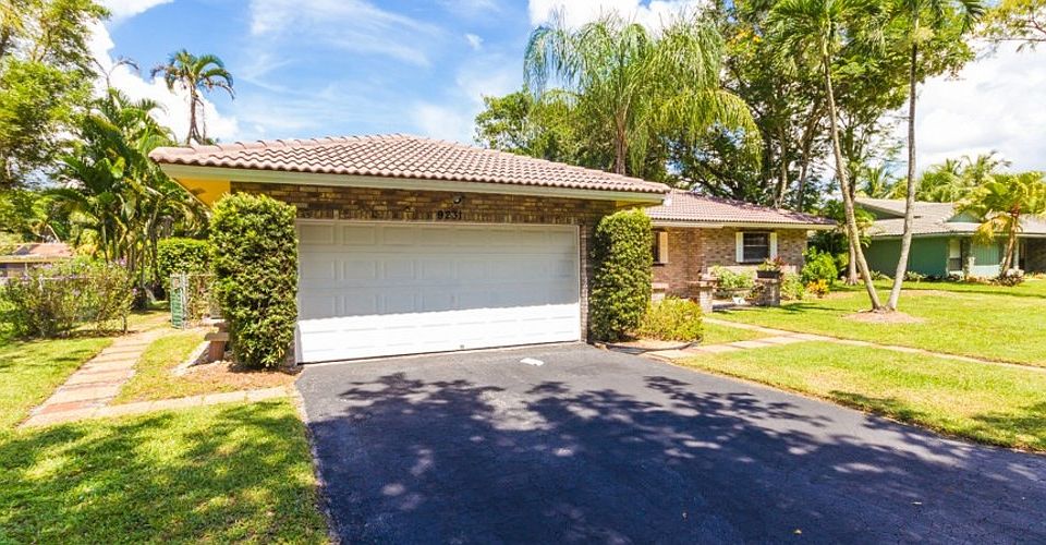 1st image of 9230 Shadow Wood Blvd