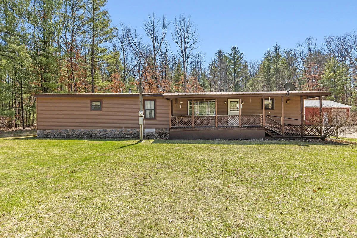 21161 W Gates Rd photo 1