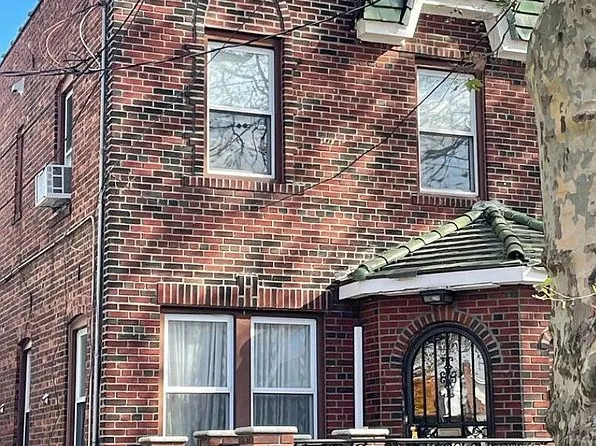 1819 Burnett St, Brooklyn, NY 11229