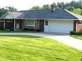 19 Magnolia Rd SW, Dellroy, OH 44620