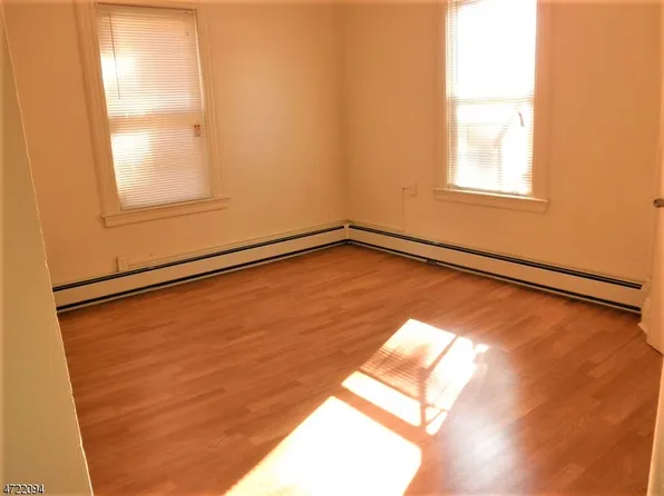 19 Carlton St APT 2, East Orange, NJ 07017