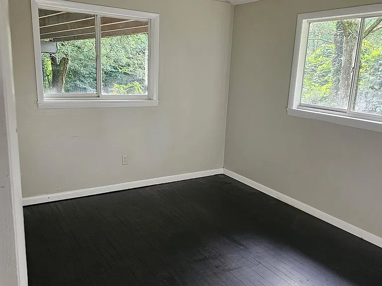 772 Zurich Cir — Photo 6