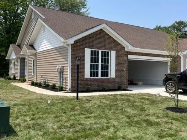 373 Villa Ridge Dr, Paducah, KY 42003