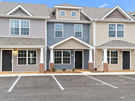 3rd image of 955 Big Sky Dr #B