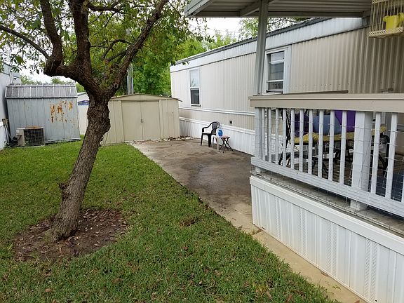 4th image of 192 Leafy Ln