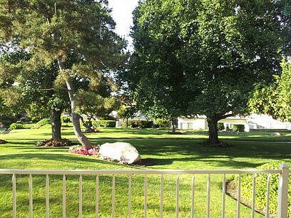 5th image of 1438 W Lemonwood Dr