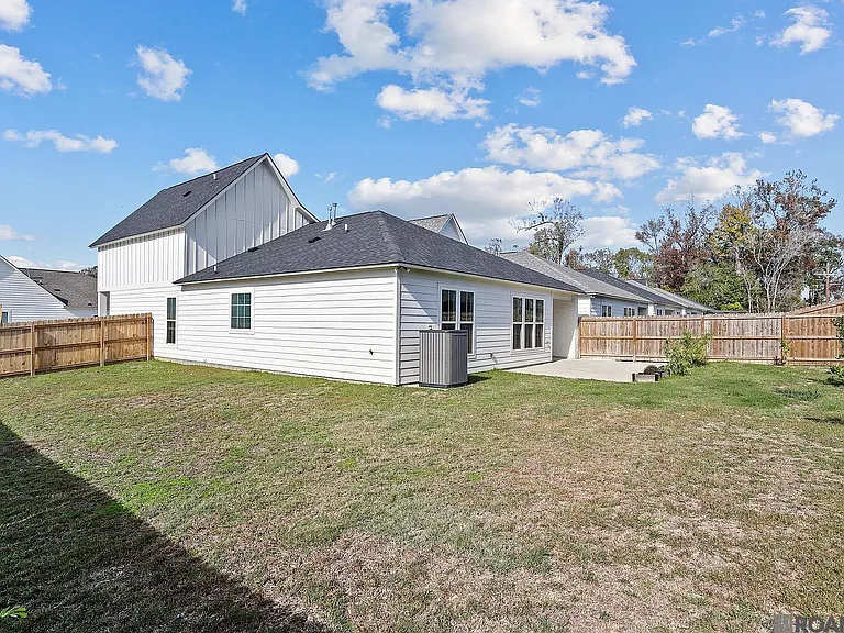 802 Marlstone Dr — Photo 15
