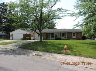 1804 Crestview Dr, Danville, IL 61832