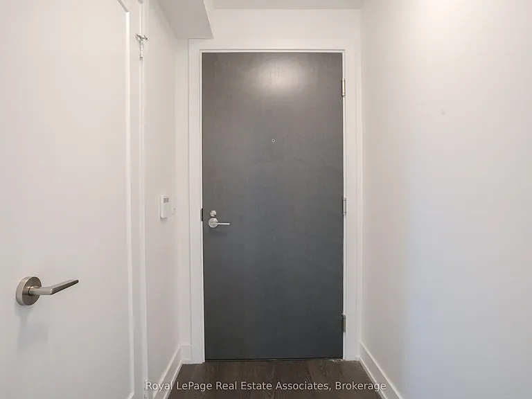 5 Mabelle Ave #1828 — Photo 24