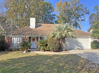 2 St Ives Dr, Savannah, GA 31419
