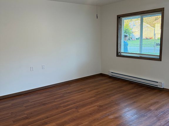 2nd image of 717 Granada Rd