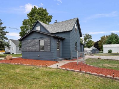 102 4th Ave, Sherrard, IL, 61281