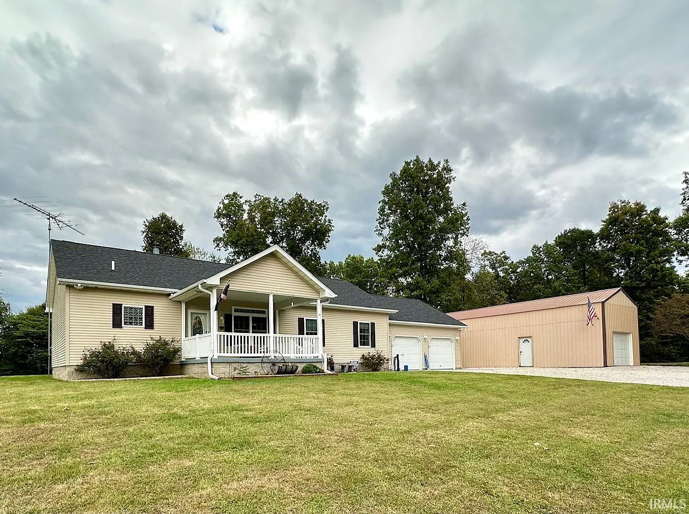 9835 E Summitt Ln photo 1