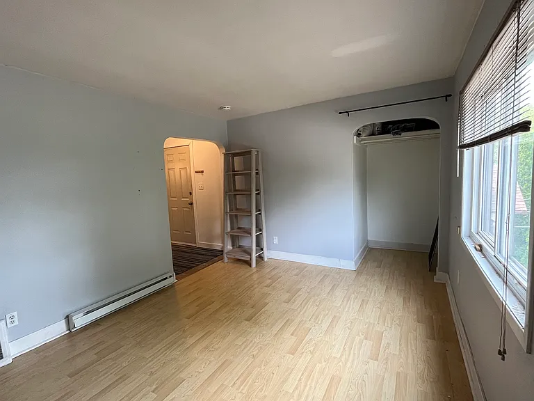 661 McKay Ave #1 — Photo 5