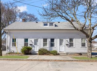 35 Cedar St, Cranston, RI 02910