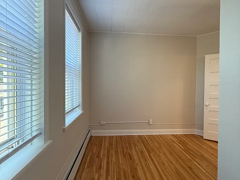 1517 Como Ave SE #2 — Photo 16