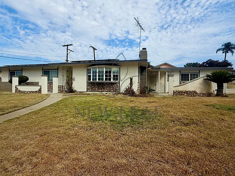 22684 Minona Dr — Photo 3
