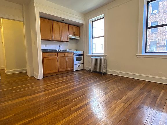 3rd image of 6811 Burns St APT C2