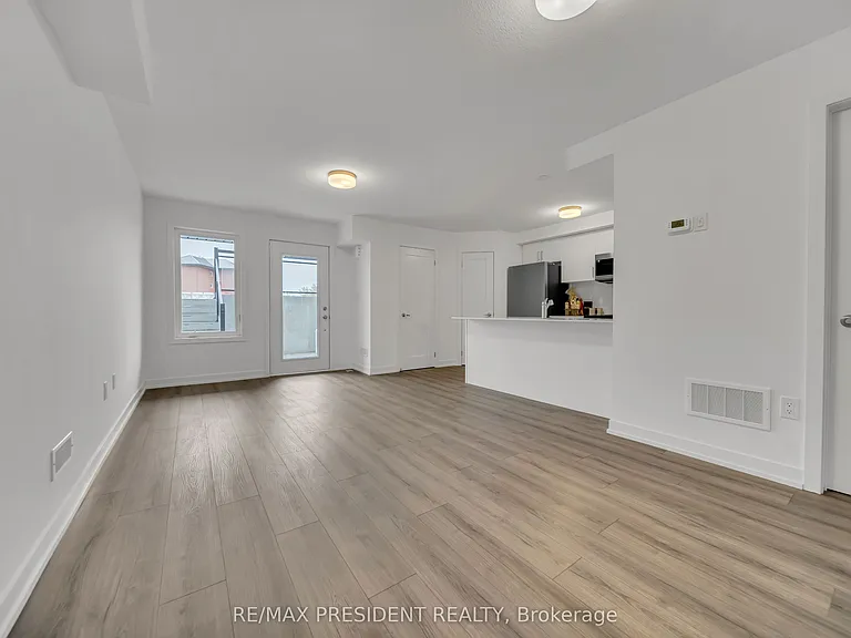 940 David St N #81 — Photo 9