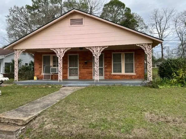 506 W Covington Ave, Opp, AL 36467