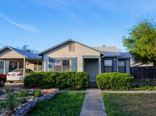 246 W Benson Rd, Uvalde, TX 78801