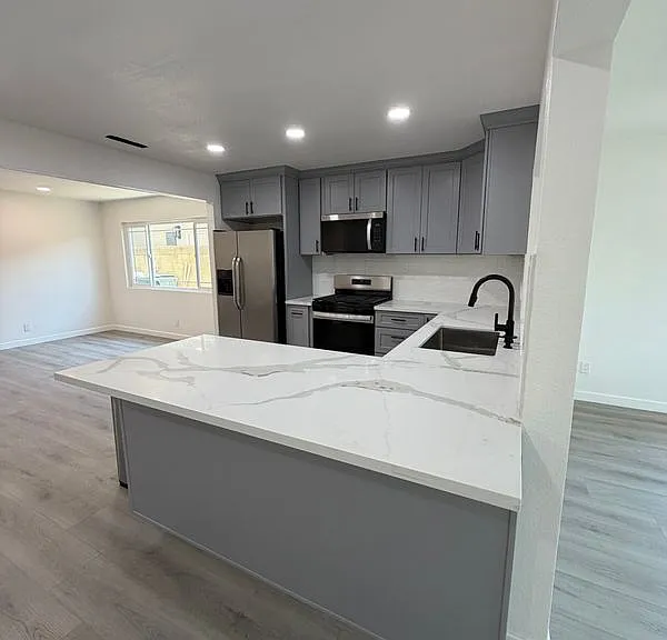 2512 W Fulcrum Pl #HOUSE — Photo 15