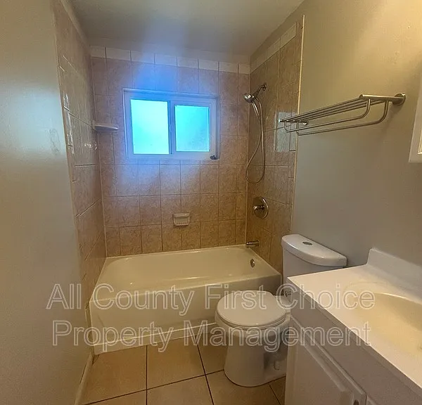 1530 Carmel Ave #2 — Photo 8