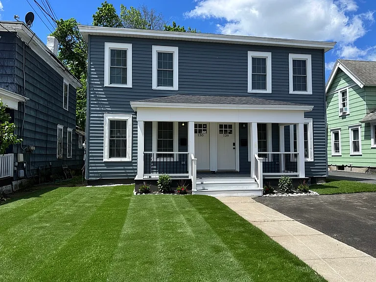 128 Caroline Ave #2 — Photo 2