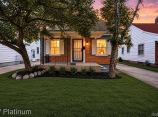 23809 Normandy Ave, Eastpointe, MI 48021