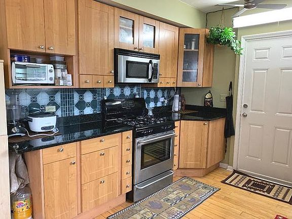 5th image of 6316 N Richmond St #B-3