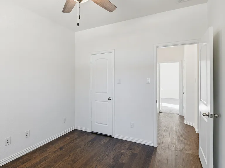 1517 Habersham St — Photo 7