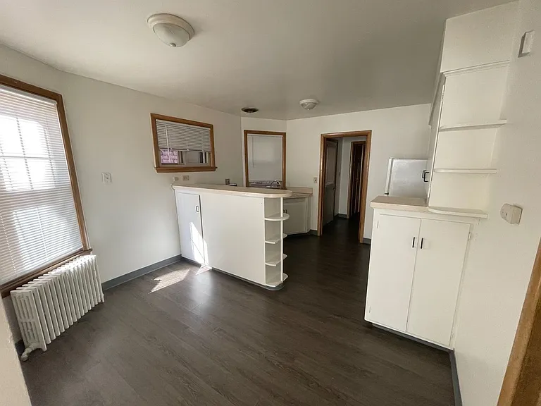 607 E 1st St #609 — Photo 3