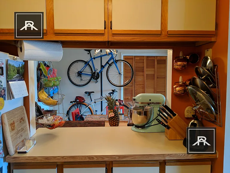 26 Waverly St #304 — Photo 7