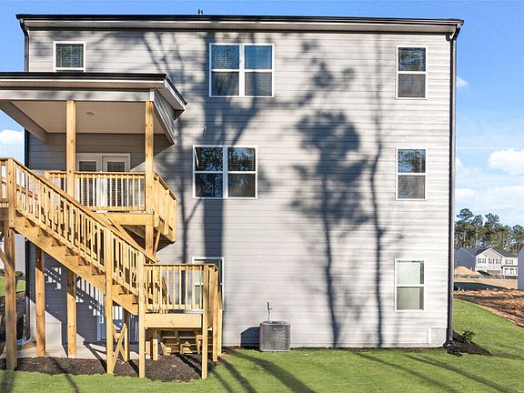 4th image of 129 Ellerston Drive