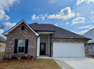 225 Hydrangea Blvd, Freeport, FL 32439