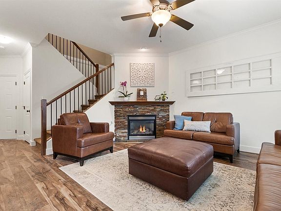 4th image of 46808 Hudson Rd #23