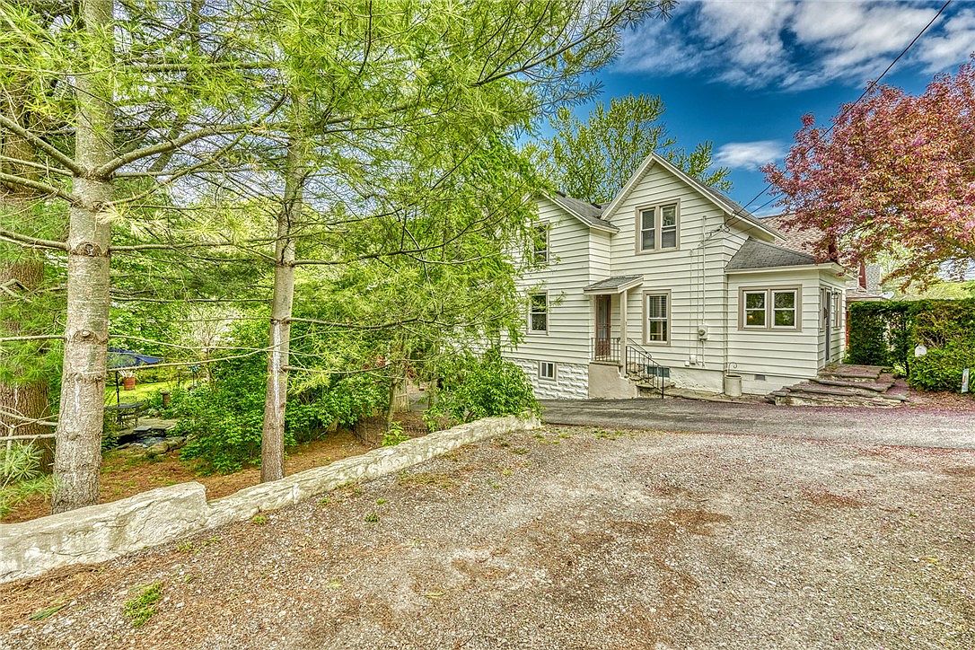 37 Park St, Fairport, NY 14450 Zillow