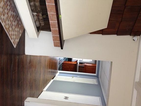 FR looking to DR/Kitchen