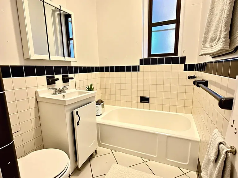 35-43 84th St #423 — Photo 6