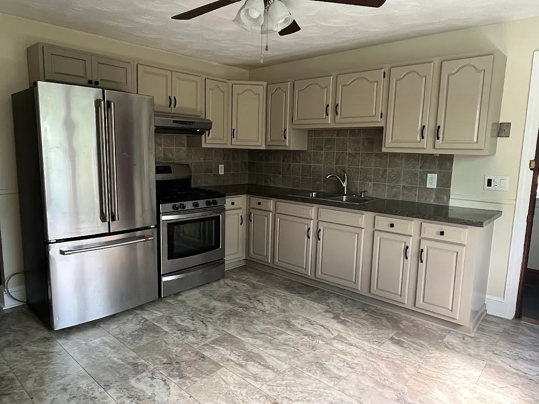 22 Friendship St — Photo 4