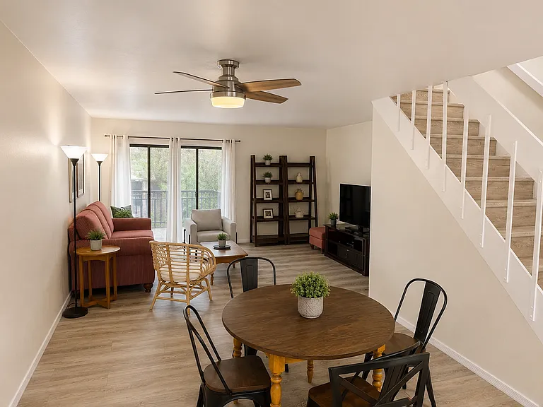 941 N Euclid Ave #222 — Photo 4