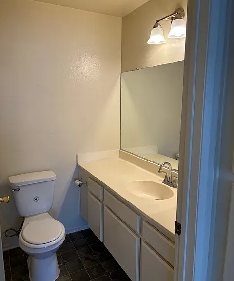 6248 Vineland Ave #201 — Photo 6