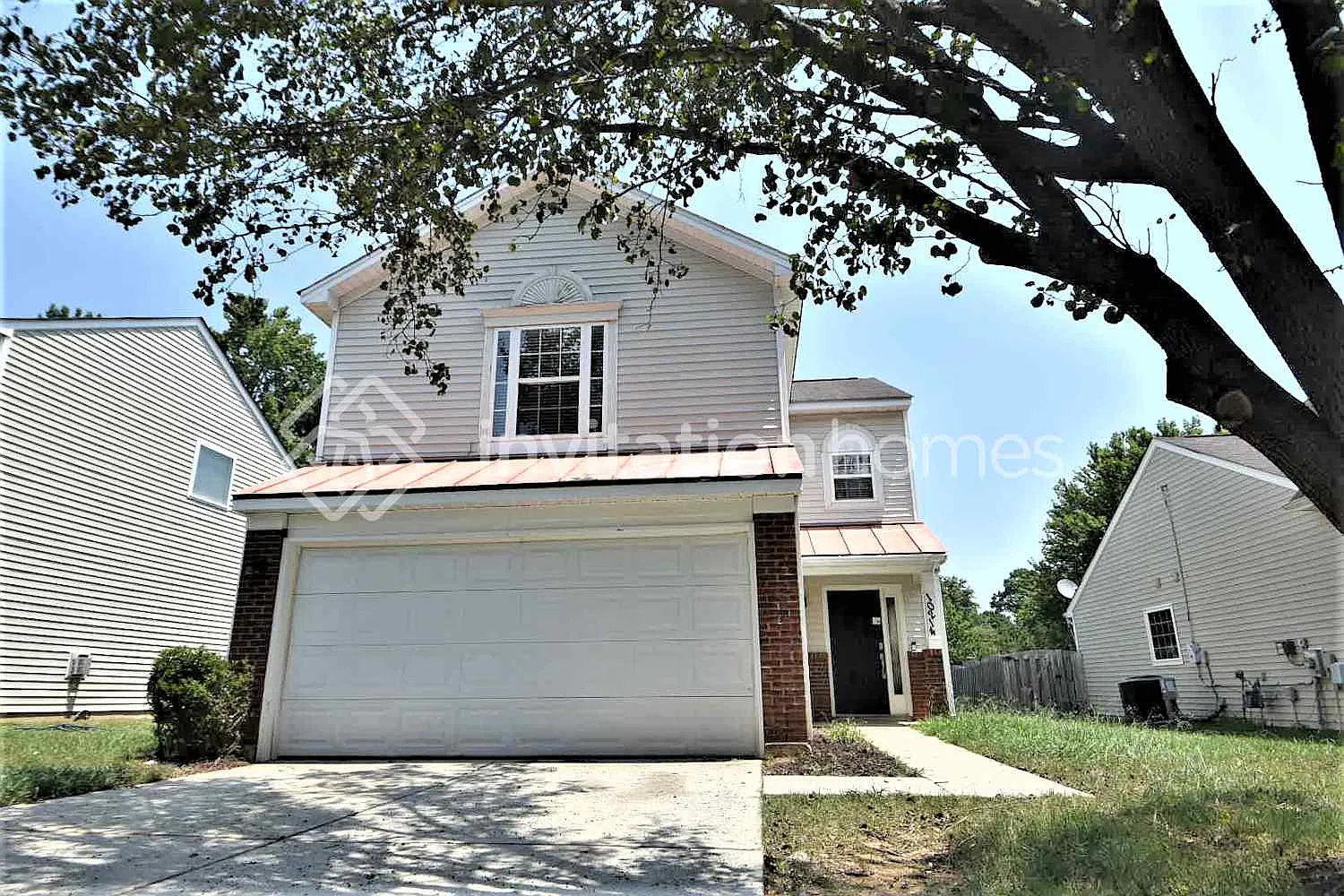 10214 Green Hedge Ave Charlotte, NC 28269 — Photo 1