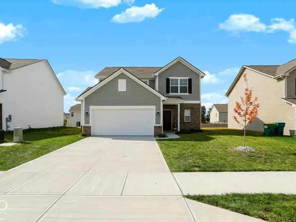 1298 Galaxy Ln, Danville, IN 46122
