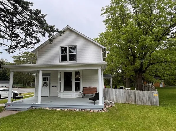 10912 Main St, Clarence, NY 14031