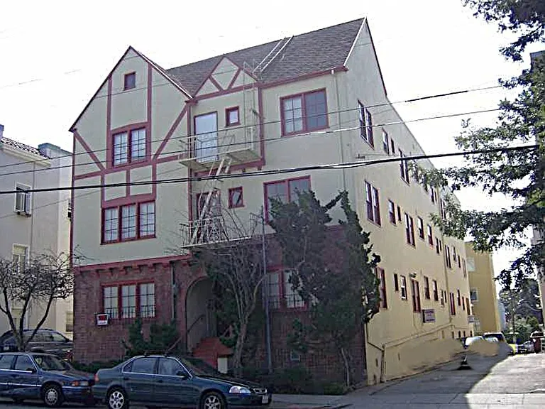 2320 Haste St #12 — Photo 2