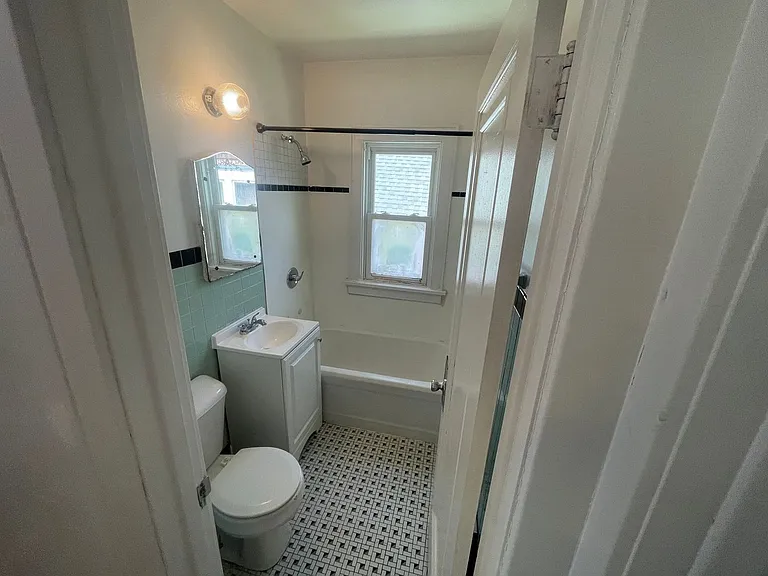 3347 N 29th St. (Duplex) — Photo 10