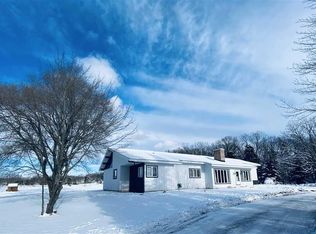 9282 Us Highway 31, Interlochen, MI 49643