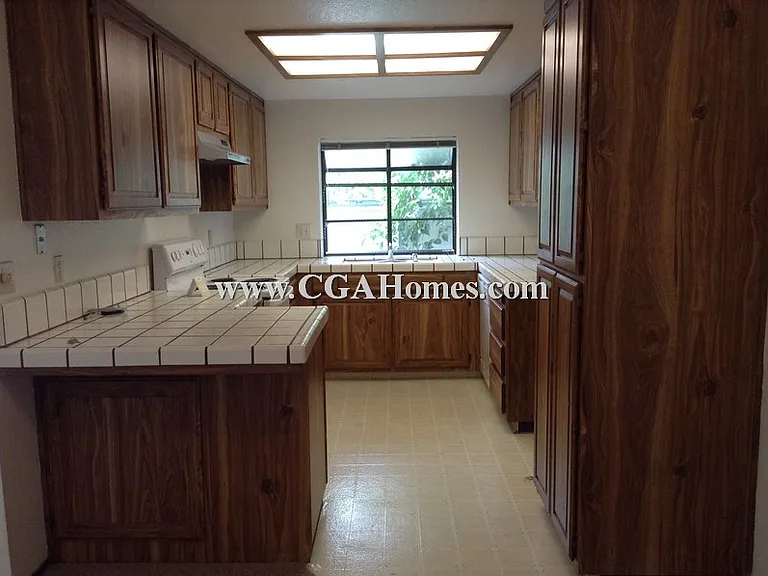 6219 Oak Valley Ln — Photo 2