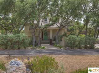 711 Lazy Oaks Dr, Canyon Lake, TX 78133